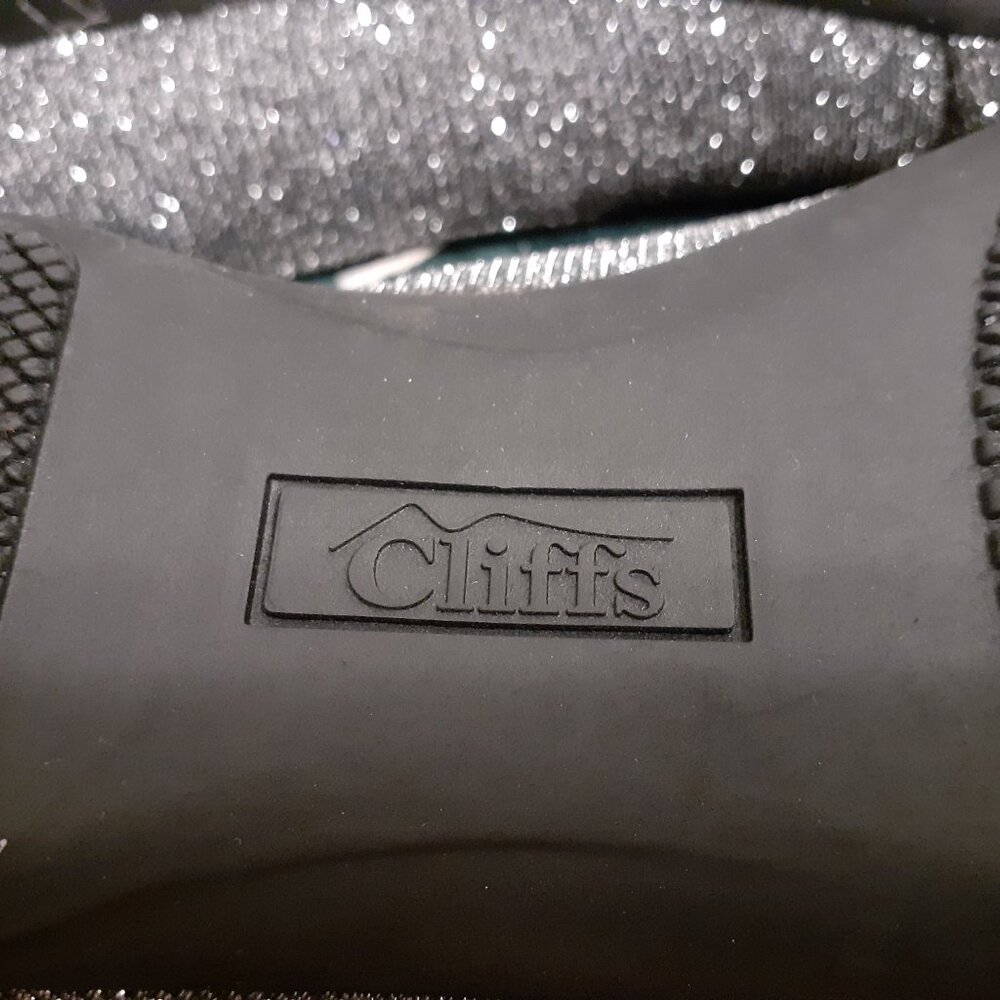 SILVER SPARKLE FLATS NEW WITH TAGS CLIFFS BY WHITE MOUNTAIN - Picture 11 of 13